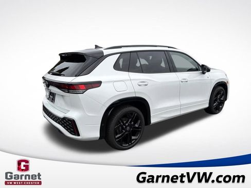 New 2026 Volkswagen Tiguan SE R-Line image 5