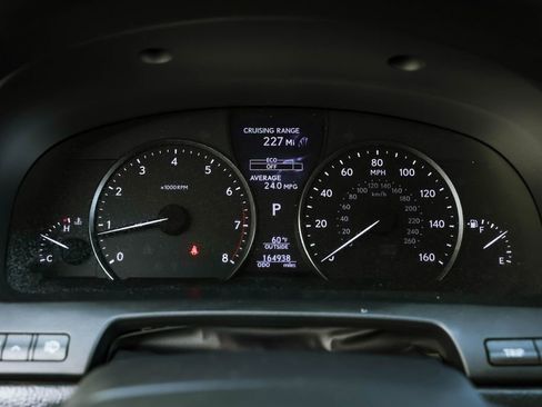 Used 2013 Lexus LS 460 w/ Comfort Pkg image 15