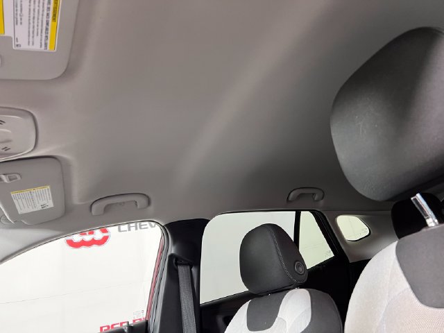 Used 2024 Chevrolet Trax LS w/ LS Convenience Package FWD image 21