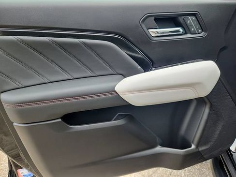 New 2026 GMC Canyon AT4X AWD/4WD image 8