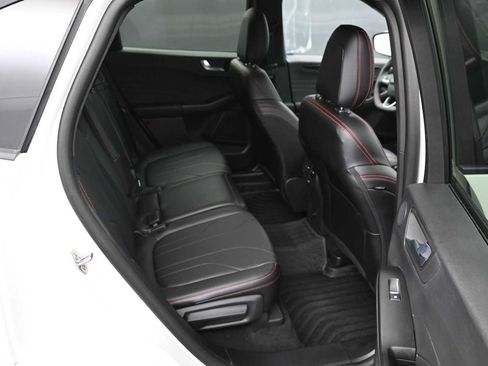 Certified 2025 Ford Escape ST-Line Elite w/ Premium Technology Package AWD/4WD image 16