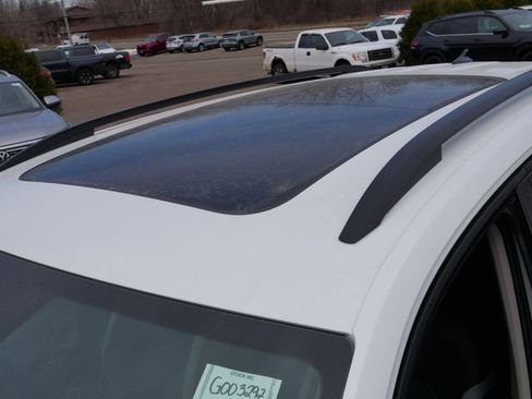 New 2026 Volkswagen Atlas Peak Edition image 6