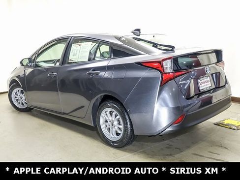 Certified 2022 Toyota Prius LE image 5