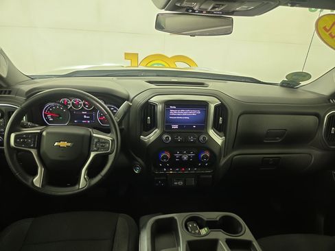 Certified 2022 Chevrolet Silverado 1500 LT w/ Z71 Off-Road Package image 13