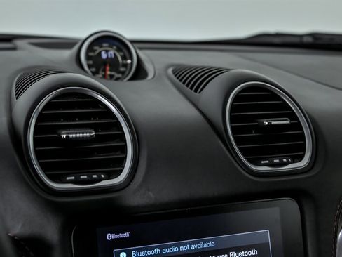 Used 2018 Porsche 718 Cayman S image 28
