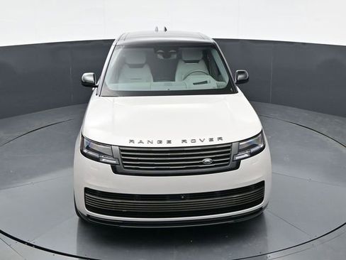 Used 2025 Land Rover Range Rover SV AWD/4WD image 29