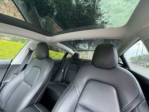 Used 2023 Tesla Model 3 Standard Range RWD image 9