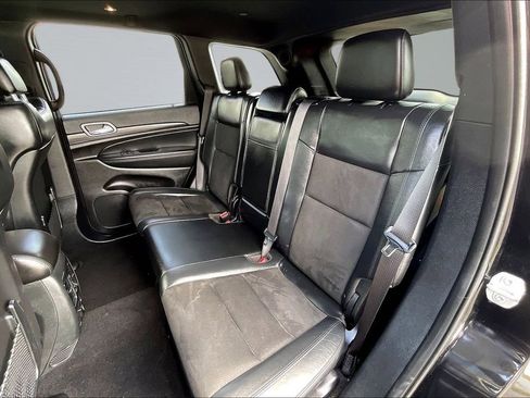 Used 2021 Jeep Grand Cherokee Laredo X AWD/4WD image 26