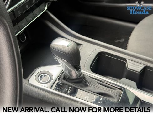 Used 2025 Nissan Sentra SV FWD image 11