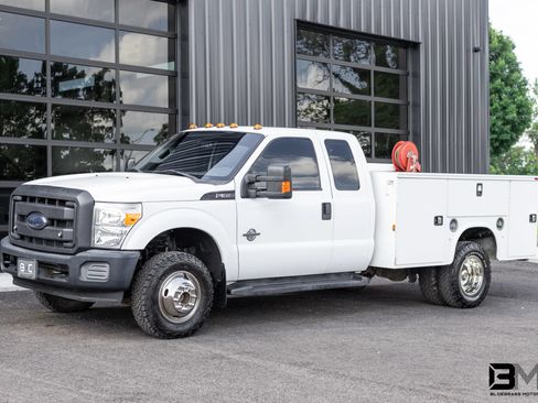 Used 2016 Ford F350 XL w/ Power Equipment Group AWD/4WD image 2