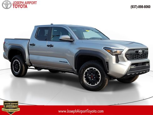 Used 2024 Toyota Tacoma TRD Off-Road AWD/4WD image 1