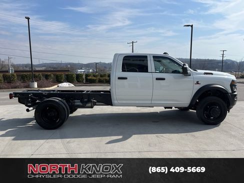 New 2026 RAM 5500 Tradesman AWD/4WD image 19