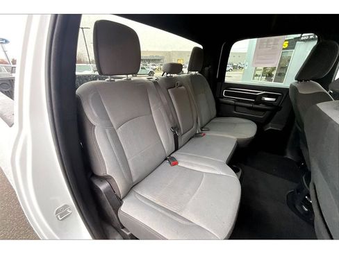 Used 2024 RAM 2500 Big Horn image 30