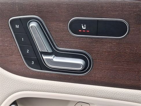 Used 2023 Mercedes-Benz GLA 250 4MATIC image 27