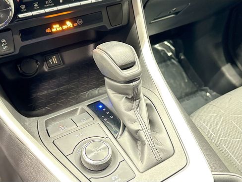 Used 2024 Toyota RAV4 XLE image 18