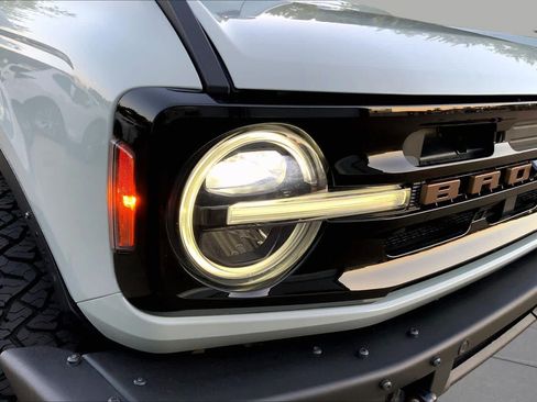 Used 2022 Ford Bronco Outer Banks AWD/4WD image 27