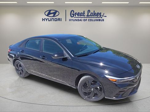 New 2026 Hyundai Elantra Sport FWD image 8