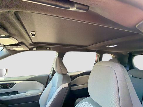 Certified 2025 Subaru Forester Premium image 27