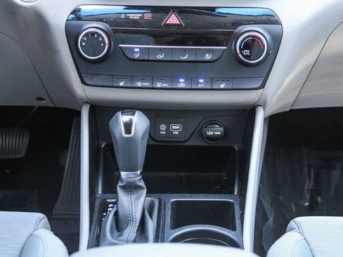Used 2020 Hyundai Tucson Value FWD image 13
