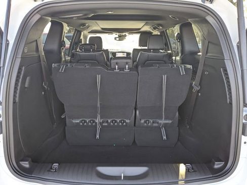 New 2026 Chrysler Pacifica Limited w/ S Appearance Package FWD image 13