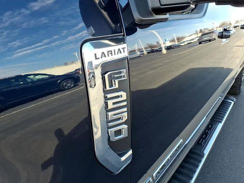 Used 2022 Ford F250 Lariat w/ Lariat Ultimate Package image 11