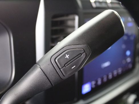 Used 2024 Ford F350 Lariat w/ Sport Appearance Package image 31