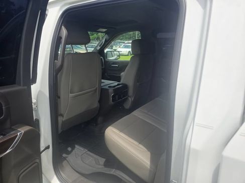 Used 2019 GMC Sierra 1500 SLT w/ SLT Premium Plus Package AWD/4WD image 28