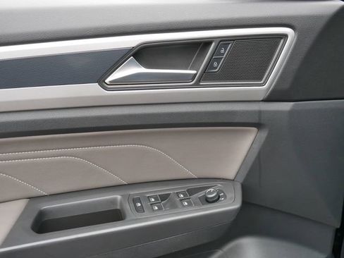 Certified 2023 Volkswagen Atlas Cross Sport SEL R-Line image 16