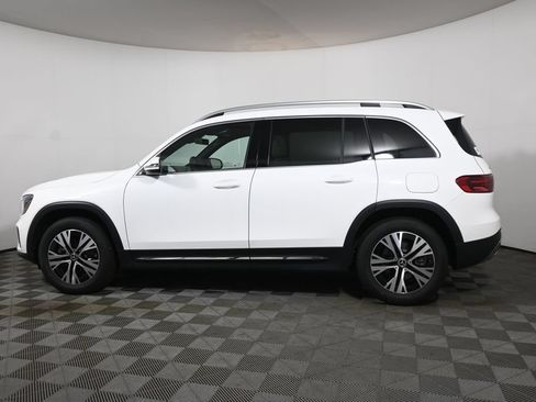 Certified 2026 Mercedes-Benz GLB 250 4MATIC image 2