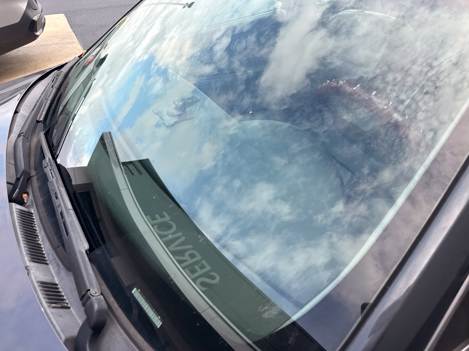 Used 2010 Chevrolet Impala LTZ FWD image 4