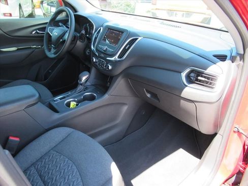 Used 2024 Chevrolet Equinox LT image 11