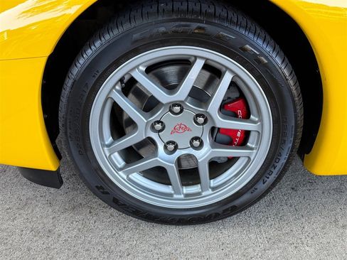 Used 2003 Chevrolet Corvette Z06 w/ Memory Package, 3 Drivers image 19