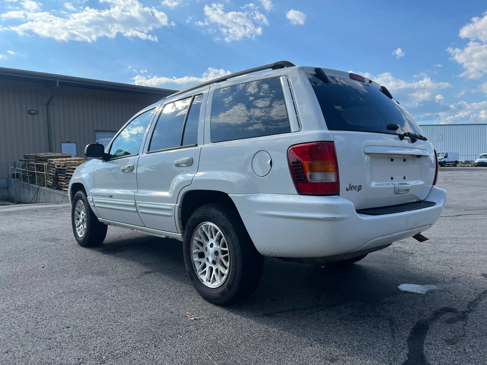 Used 2002 Jeep Grand Cherokee Limited RWD image 3