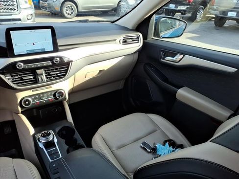 Used 2020 Ford Escape SEL image 14