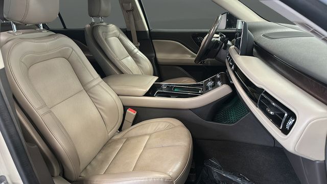 Used 2023 Lincoln Aviator Reserve w/ Equipment Group 201A AWD/4WD image 23