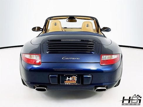 Used 2006 Porsche 911 Carrera RWD image 25