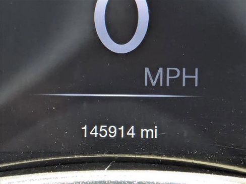 Used 2017 Jeep Grand Cherokee Overland w/ Jeep Active Safety Group AWD/4WD image 10
