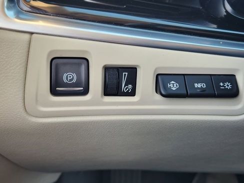 Used 2023 Cadillac XT6 Premium Luxury w/ Technology Package image 22