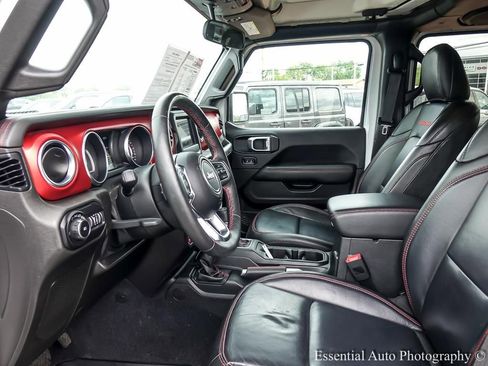 Used 2019 Jeep Wrangler Unlimited Rubicon w/ Dual Top Group AWD/4WD image 11