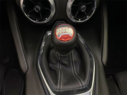 Used 2023 Chevrolet Camaro LT image 31
