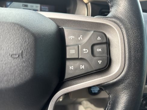 Used 2023 Ford Bronco Wildtrak image 19