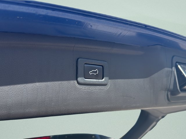 Used 2019 Subaru Outback 2.5i Limited AWD/4WD image 23