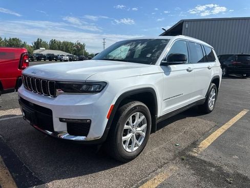 Used 2023 Jeep Grand Cherokee L Limited w/ MOPAR Finishing Package AWD/4WD image 18