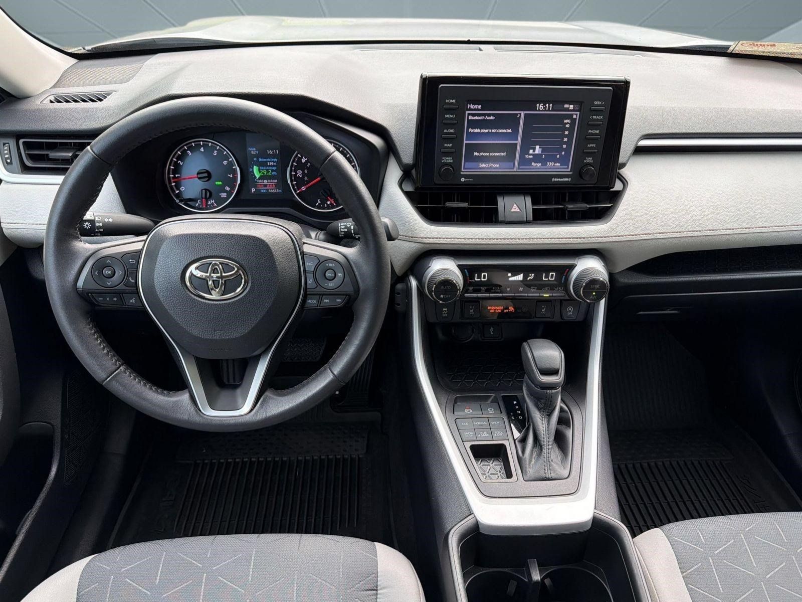 Used 2022 Toyota RAV4 XLE w/ Convenience Package AWD/4WD image 27
