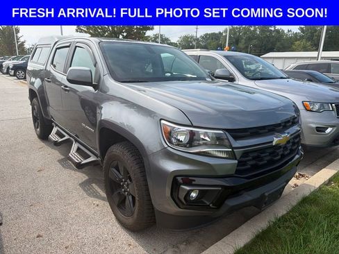 Used 2021 Chevrolet Colorado LT w/ LT Convenience Package AWD/4WD image 2