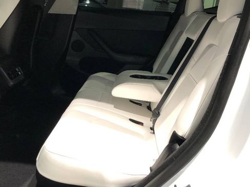 Used 2024 Tesla Model Y Long Range image 19