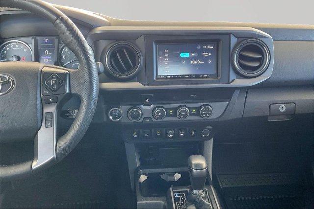 Used 2019 Toyota Tacoma TRD Off-Road w/ Technology Package AWD/4WD image 9