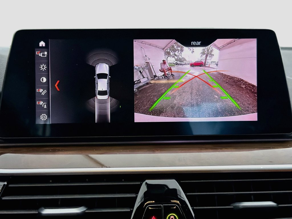 Used 2019 BMW 540i w/ Convenience Package RWD image 34