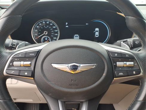 Used 2022 Genesis G70 2.0T AWD/4WD image 6