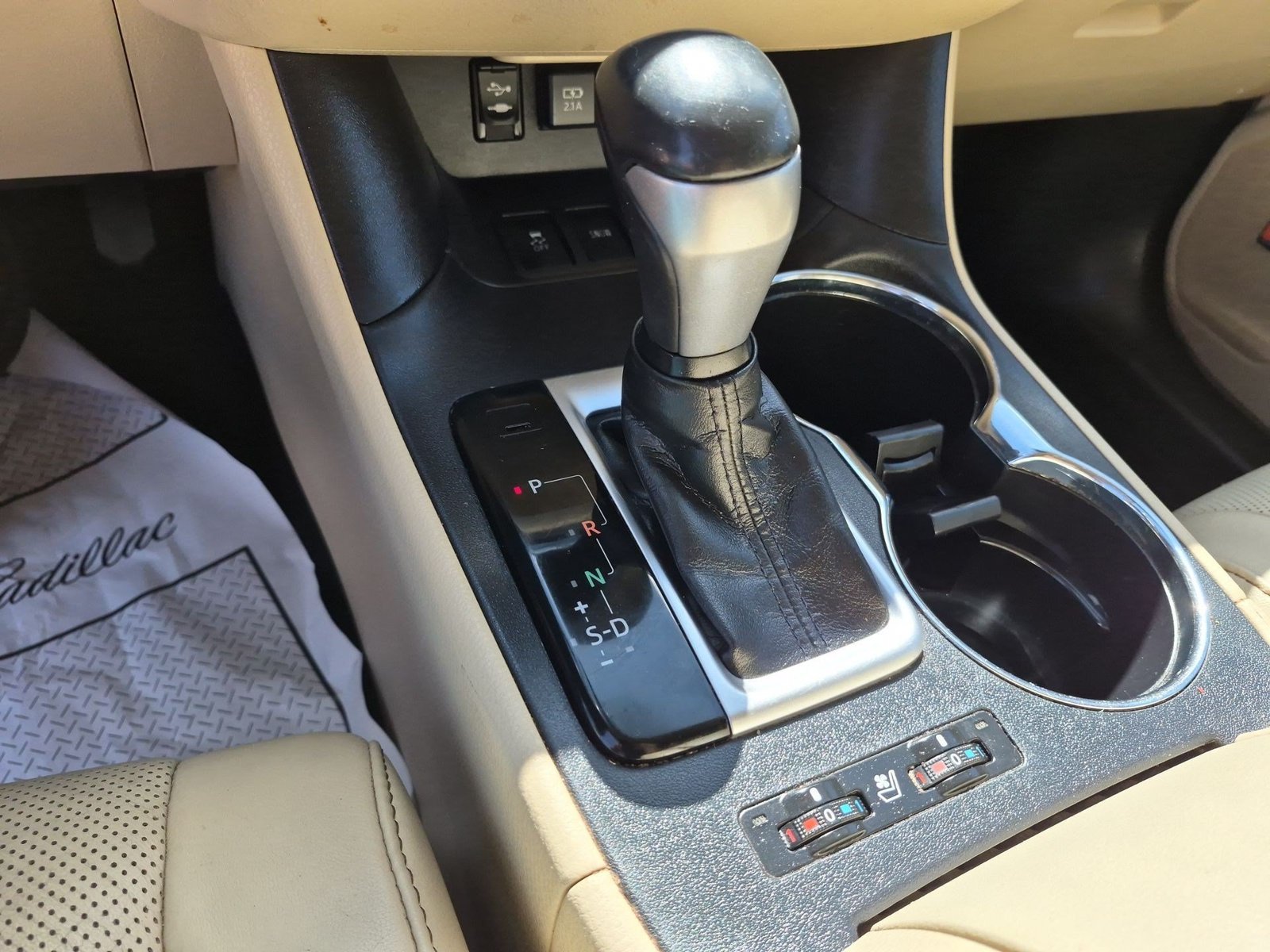 Used 2019 Toyota Highlander Limited Platinum AWD/4WD image 15